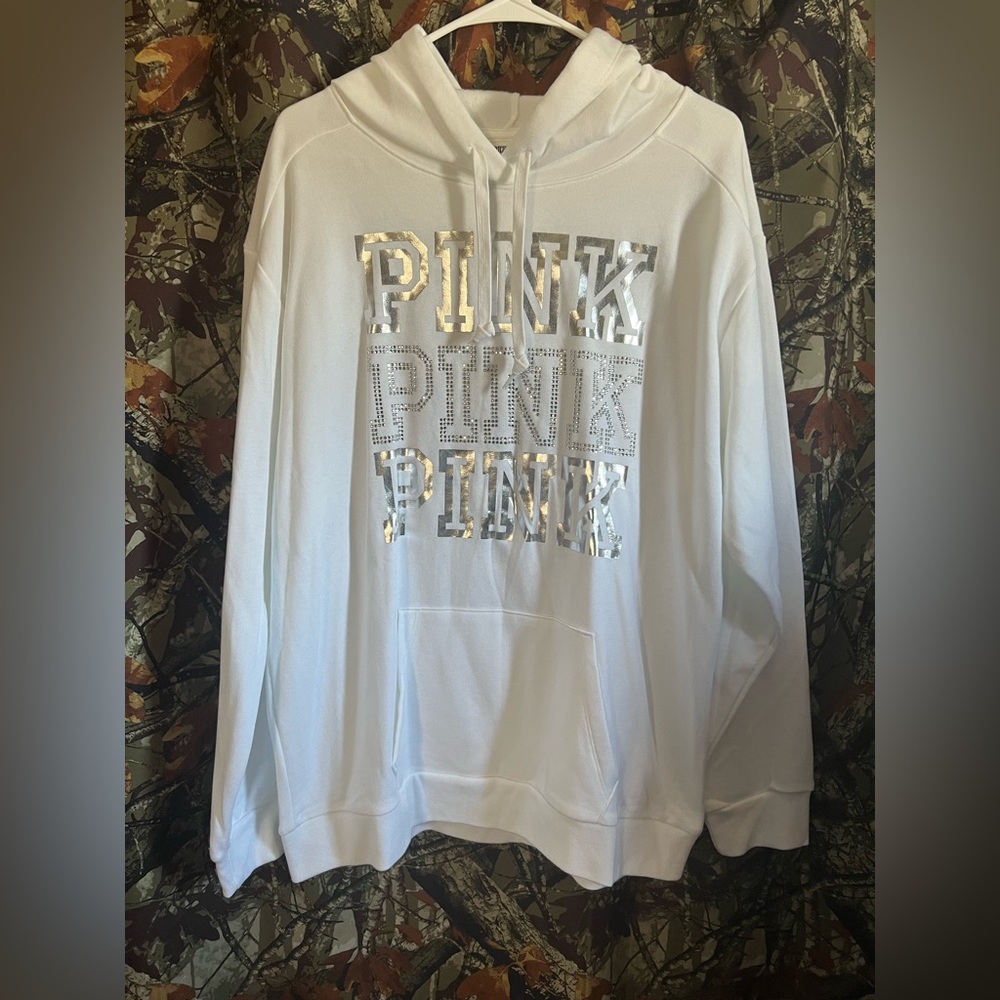 VS PINK campus hoodie NWT- PRICE FIRM